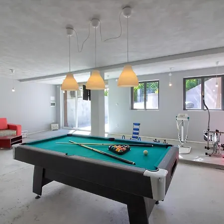 Holiday home In Arena Mit Privatem Pool